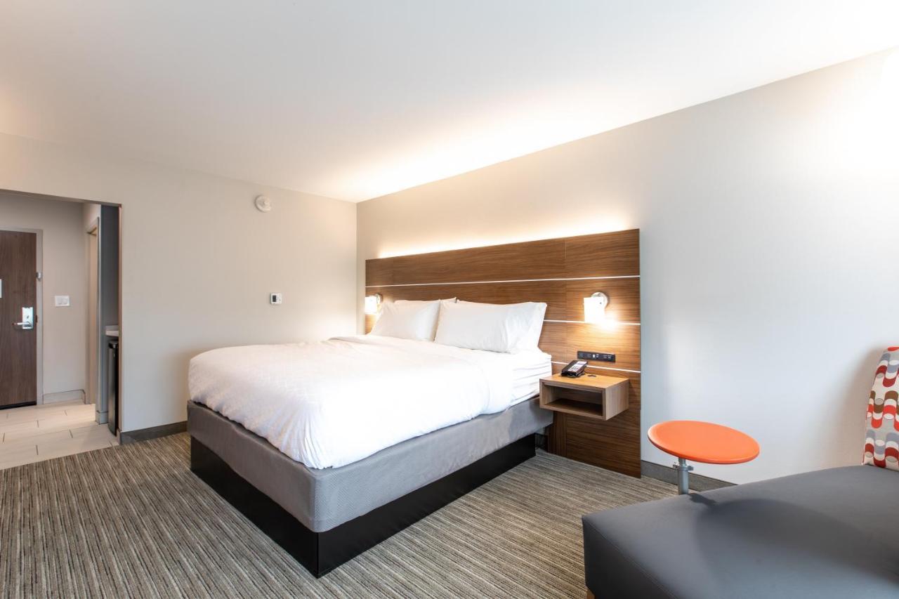 Holiday Inn Express & Suites Greenville S - Piedmont By Ihg Exterior foto