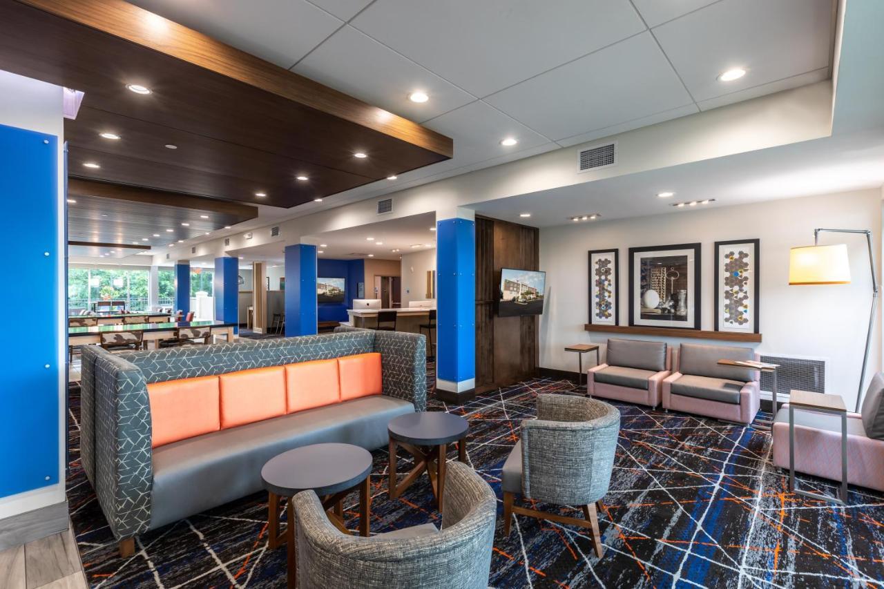 Holiday Inn Express & Suites Greenville S - Piedmont By Ihg Exterior foto