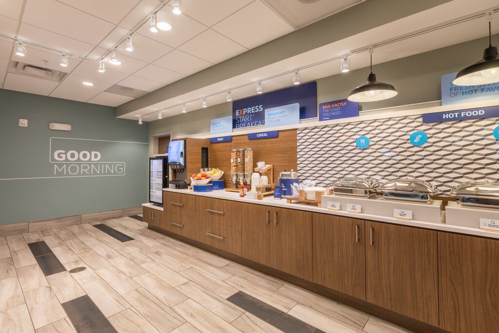 Holiday Inn Express & Suites Greenville S - Piedmont By Ihg Exterior foto