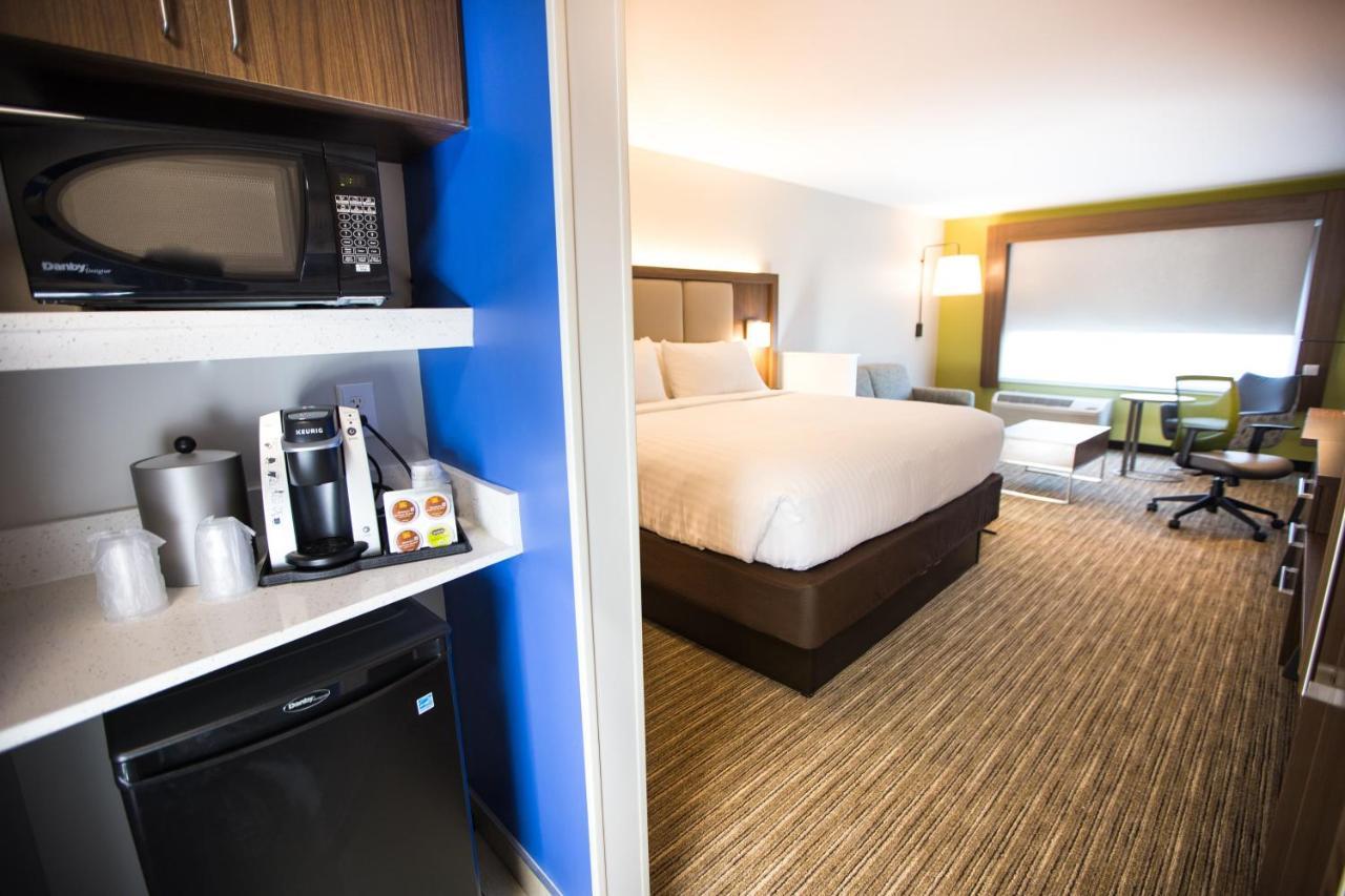 Holiday Inn Express & Suites Greenville S - Piedmont By Ihg Exterior foto