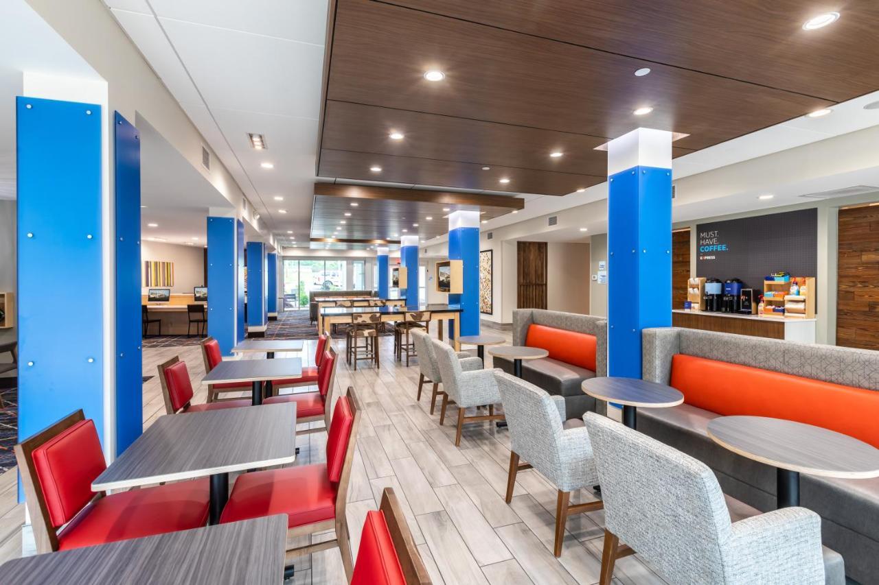 Holiday Inn Express & Suites Greenville S - Piedmont By Ihg Exterior foto