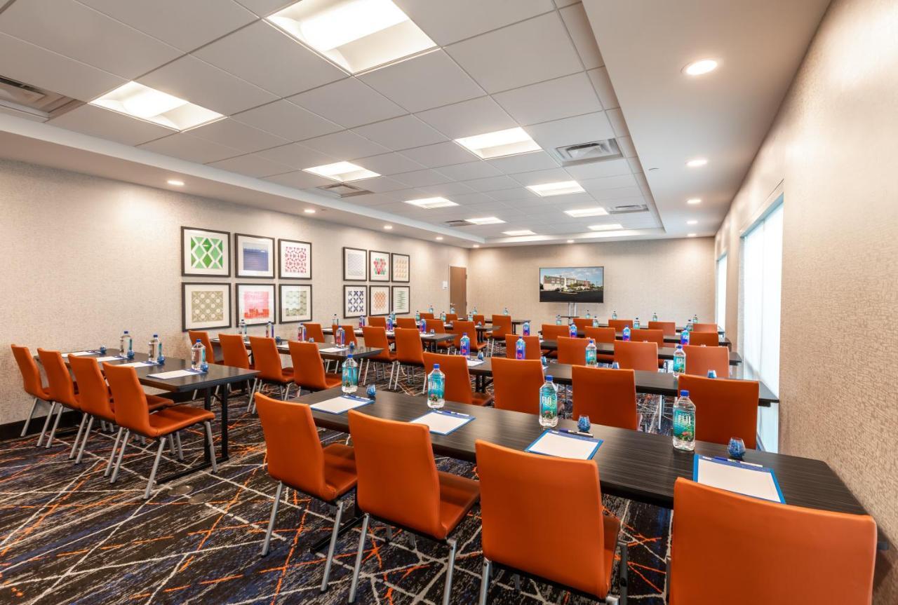 Holiday Inn Express & Suites Greenville S - Piedmont By Ihg Exterior foto